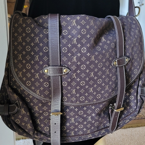 Louis Vuitton Monogram Brown Crossbody Bag - Picture 1 of 16